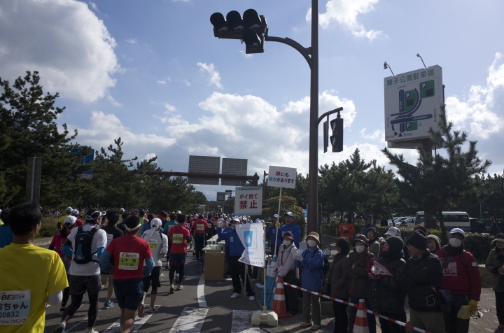 小惡魔初現超狂異國風情神戶馬拉松！
