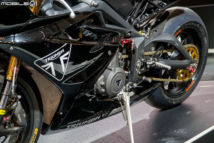 [EICMA 2017]猛虎再進化 Triumph Tiger 800 & 1200 車系大改款！Moto2 工廠賽車同步展出！