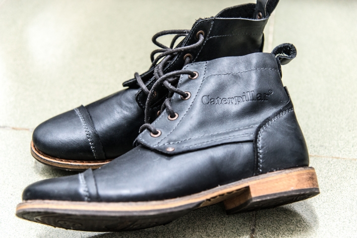 [開箱]中國淘寶買的兩雙Timberland Pro及四雙高仿的CAT(警示意味)