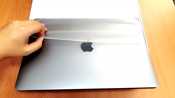 我人生的第一台MAC 2017 MacBook Pro 13" with touch bar 開箱