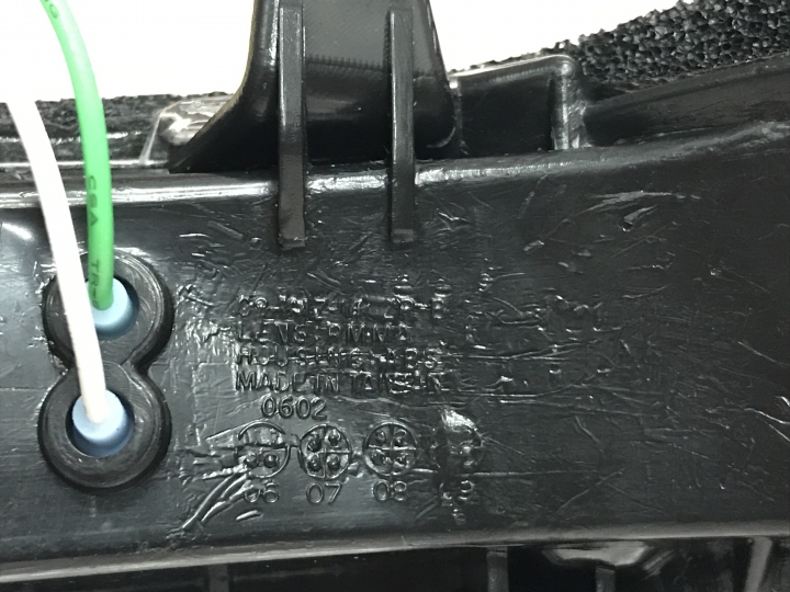 07 MAZDA3電摺後視鏡LED方向燈(公司件 OEM件).....?