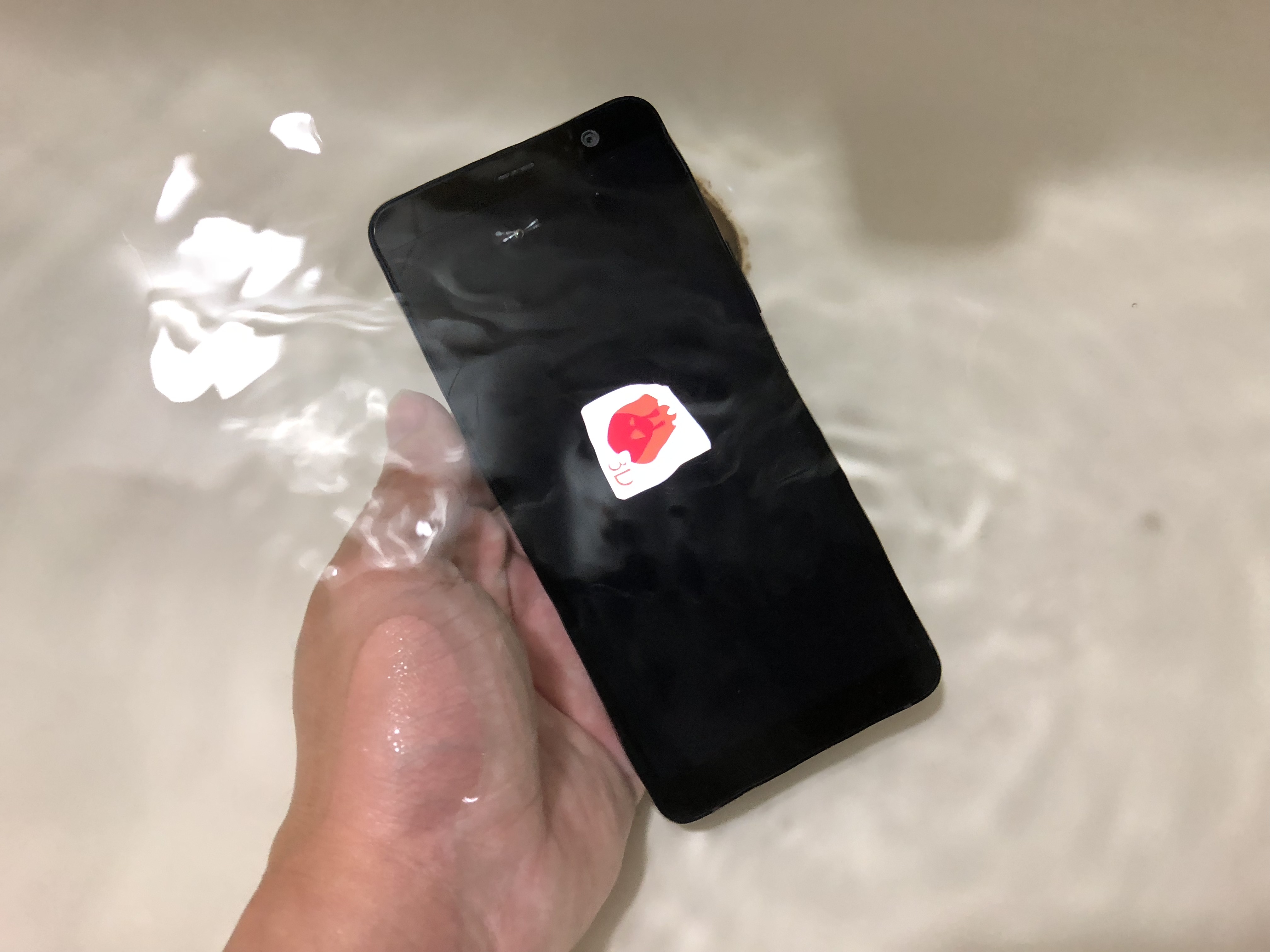 ［11/11更新］HTC U11+鏡黑水漾3D 水下開箱跑分綜合體驗