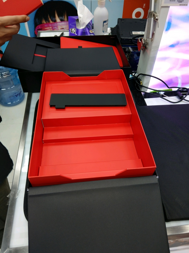 ThinkPad 25 港版 專賣店內直接開箱