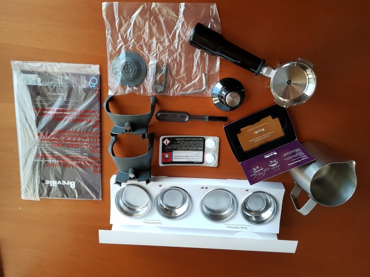 [開箱]紅色絕美咖啡機 Breville BEP920CRN (主機BES920XL + 磨豆機BCG820)