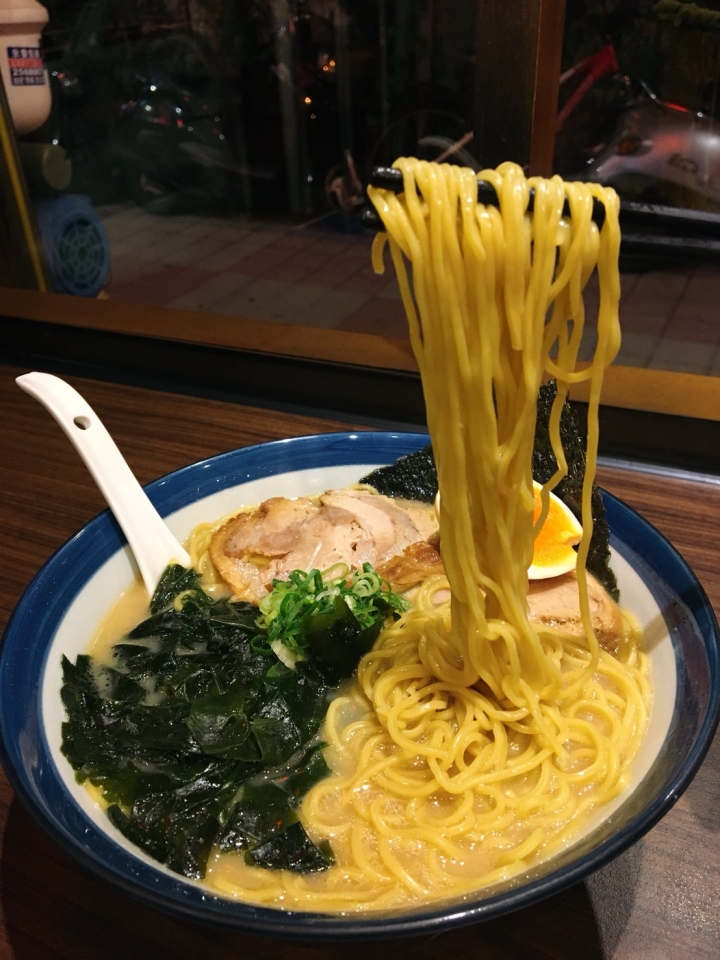 CP值高百元有找的平價日本拉麵  九湯屋日本拉麵-金華店