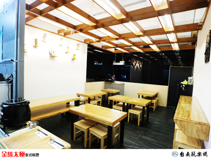 【食記】歸仁泰式美味就在【金絲太極】泰式料理 / 泰國奶茶 / 套餐式餐點