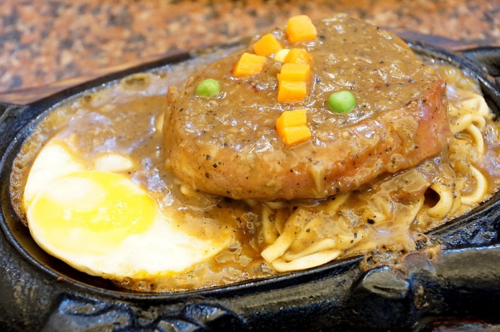[台南][東區] 小統一牛排林森店