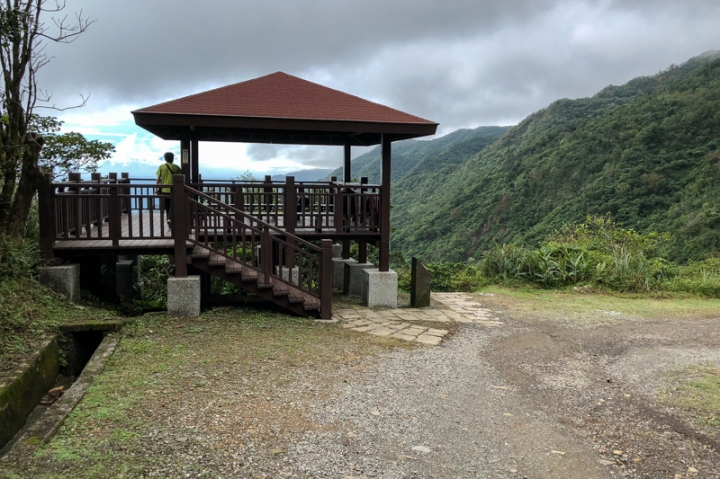 [亂拍照] 草嶺古道芒花季 (宜蘭大里-草嶺古道-埡口-桃源谷步道)