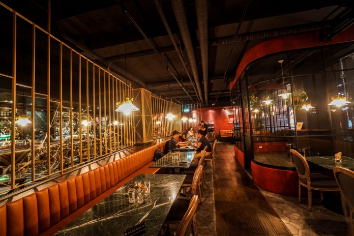 台中微醺美食 | MATCHES餐館低調奢華 / 以法國伊斯尼奶油  爐烤１０盎司戰斧豬排  低溫烹調最極致的美味