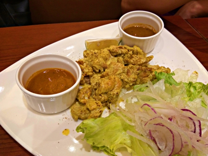 高雄市[印度料理]印度皇宮-大魯閣草衙道店-異國料理~印度咖哩+烤餅+香料奶茶~~
