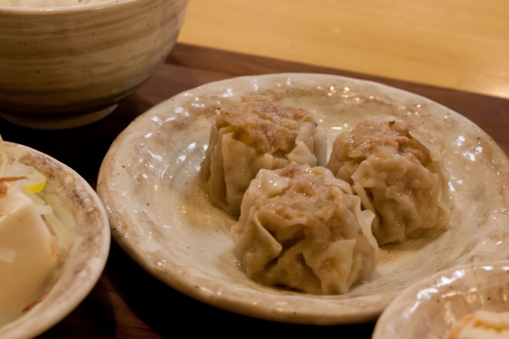 【美食。食記】東京 雜司之谷 鬼子母神名物 鬼燒賣 木菟ラーメン 定食 拉麵