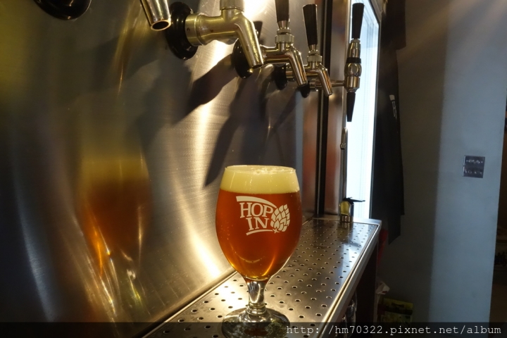 『桃園美食』- 桃園新埔七街．Hop In Taproom / 藝文特區 / Craft Beer / Sake / 精釀啤酒