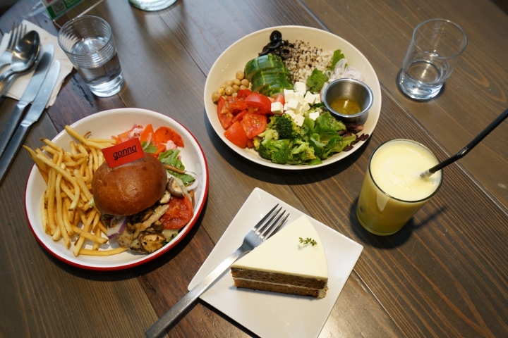 [食記] 內湖美食。Gonna共樂遊。雄獅集團跨足餐飲業--地中海輕食料理。不限時咖啡廳/親子、寵物友善餐廳