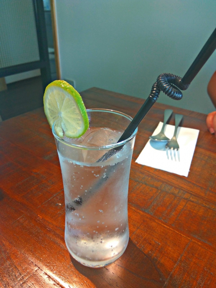 [焗烤/燉飯/義大利麵/披薩]苗栗縣竹南鎮藍多舒心料理(艾蜜奇的新品牌)~以花佐菜~鄉村風裝潢~