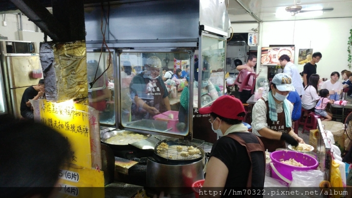 『花蓮美食』- 玉里民權街.玉里橋頭臭豆腐 / 東部臺灣黑熊教育館 / 行動郵局 / 玉里火車站 / 赤柯山 / 六十石山