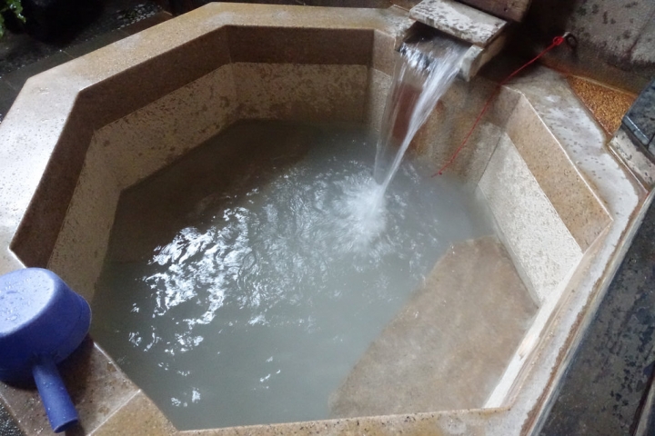 【食記/泉記】台北北投陽明山皇池溫泉御膳館。半露天湯屋泡湯好舒服 推薦一定要點好吃的砂鍋粥