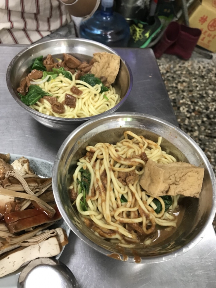 【美食。食記】彰化 中正路 豆香實在 老店味濃 三民素食