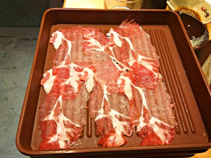 新竹火車站晶品城SHABUSATO涮鍋里日式涮涮鍋~火鍋吃到飽~訴求和牛+嚴選蔬菜~