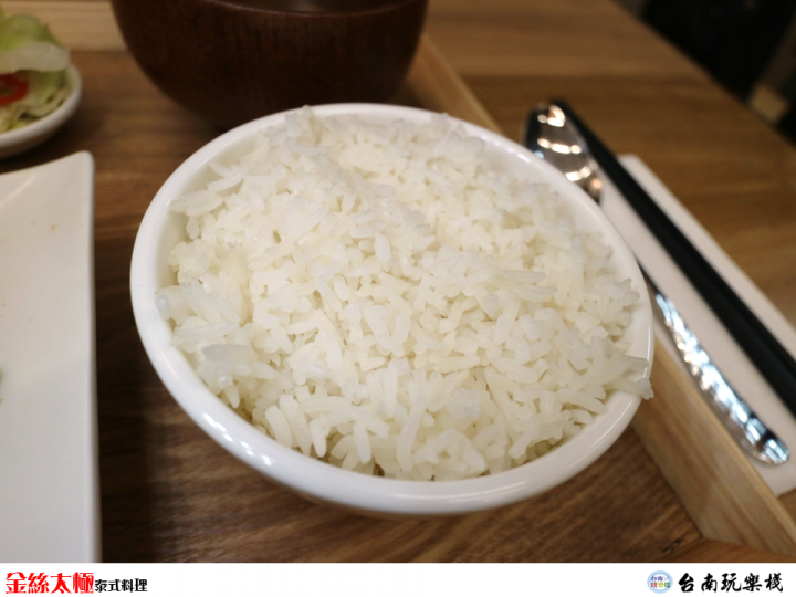 【食記】歸仁泰式美味就在【金絲太極】泰式料理 / 泰國奶茶 / 套餐式餐點