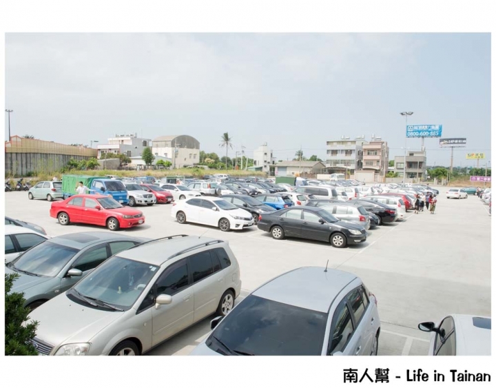 【台南永康-宴客】訂婚|結婚|挑高七米空間|證婚亭|無樑柱設計|舞台燈光秀|多樣宴會廳~情定婚宴城堡