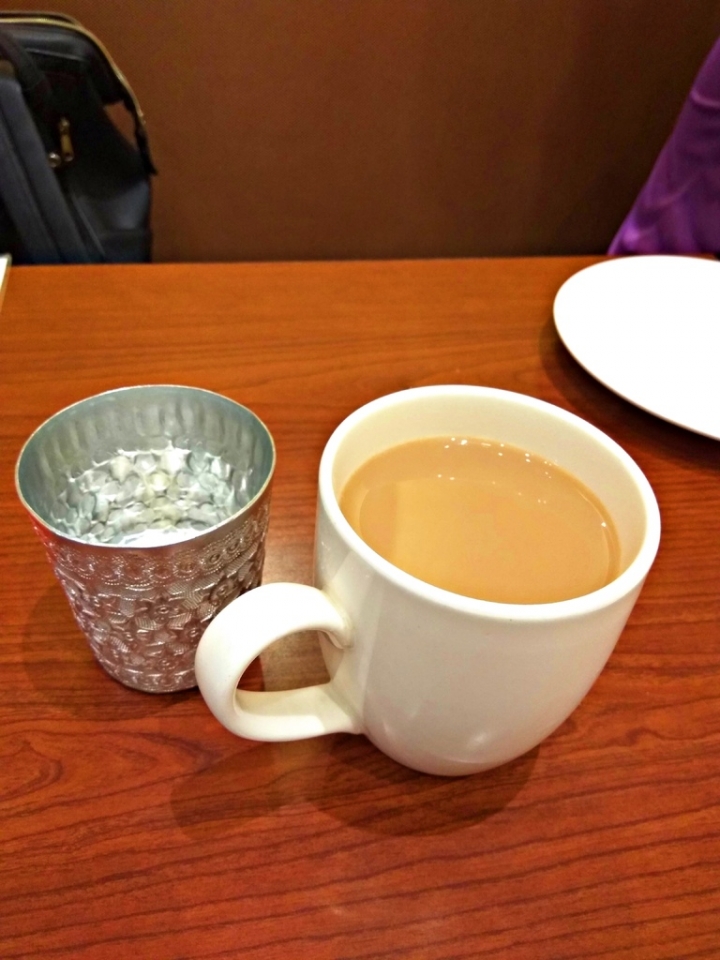 高雄市[印度料理]印度皇宮-大魯閣草衙道店-異國料理~印度咖哩+烤餅+香料奶茶~~