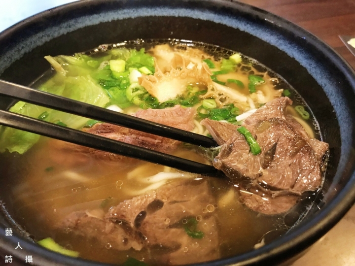 都叫老兵了還會不好吃嗎？中和老兵曾王記牛肉麵