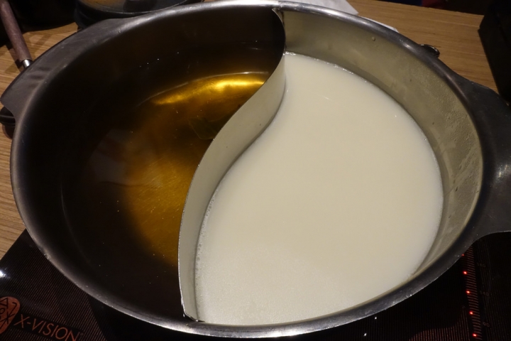 【食記】高雄大魯閣草衙道。涮乃葉日式涮涮鍋吃到飽~多種蔬菜好健康
