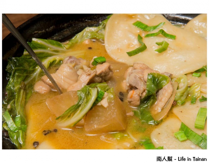 【台南東區-美食】聚餐｜家庭吃飯｜平日午餐限定羊蠍子個人版｜道地北方徐州菜 ~ 大翟門地鍋雞