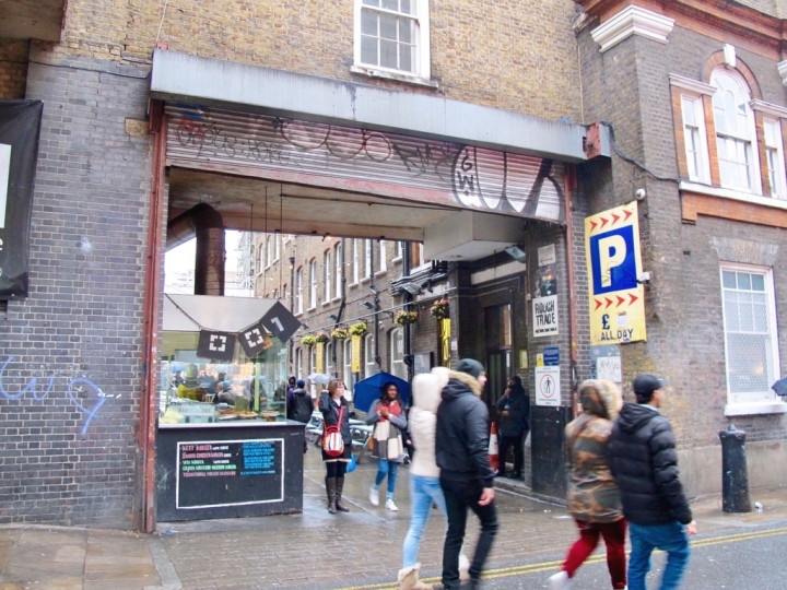 【London．走跳】古著迷注意 ! 來去東倫敦紅磚巷週末二手市集Brick Lane