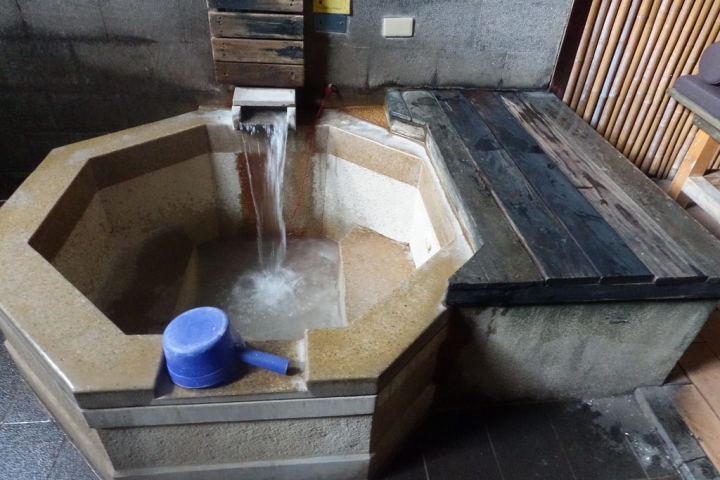 【食記/泉記】台北北投陽明山皇池溫泉御膳館。半露天湯屋泡湯好舒服 推薦一定要點好吃的砂鍋粥