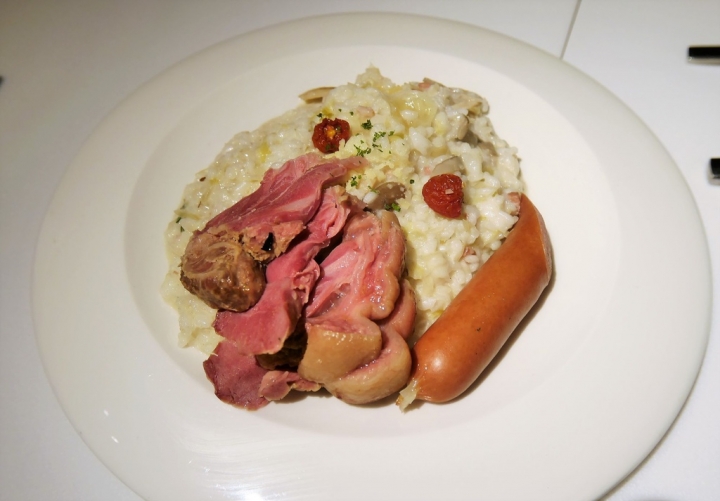 【台北大安 | 餐廳】隱藏在美麗文旅內的義式餐館♠Port 23