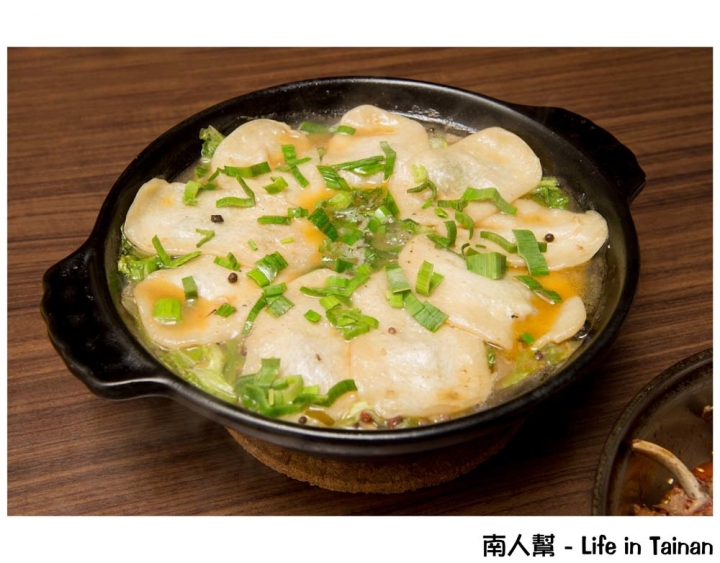 【台南東區-美食】聚餐｜家庭吃飯｜平日午餐限定羊蠍子個人版｜道地北方徐州菜 ~ 大翟門地鍋雞