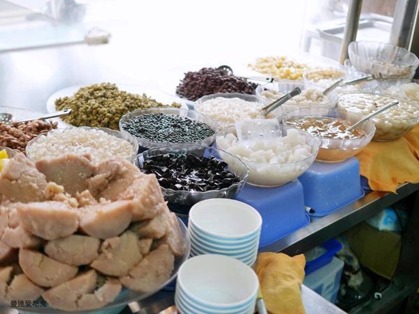 【台南美食】八寶彬圓仔惠。古法蜜芋頭、人氣Q湯圓。50年老店｜台南小吃｜國華街｜剉冰｜食尚玩家