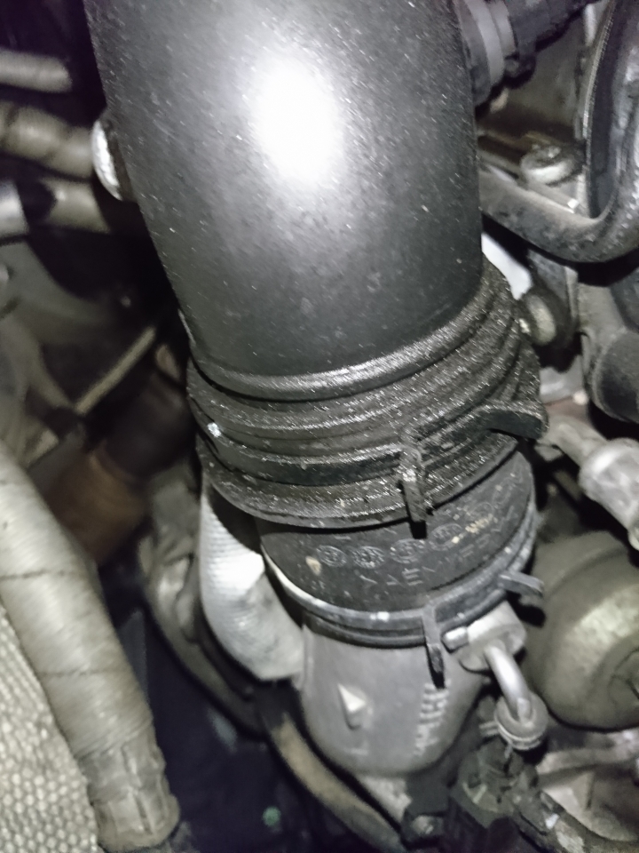 TIGUAN 2.0 TSI 油氣溢出