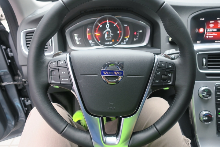 VOLVO 安全不分等級，試在必行之 跨界傳奇V60 Cross Country CSK不專業體驗分享 (圖多)