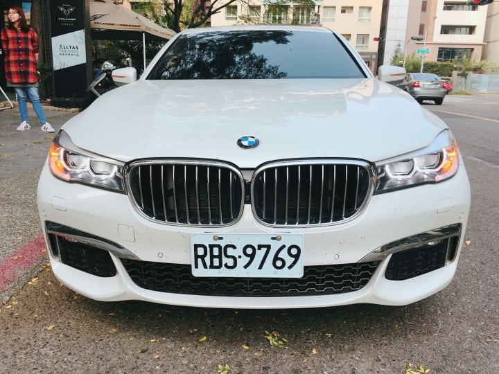 【美圖分享】700萬的G12 740Li Msport