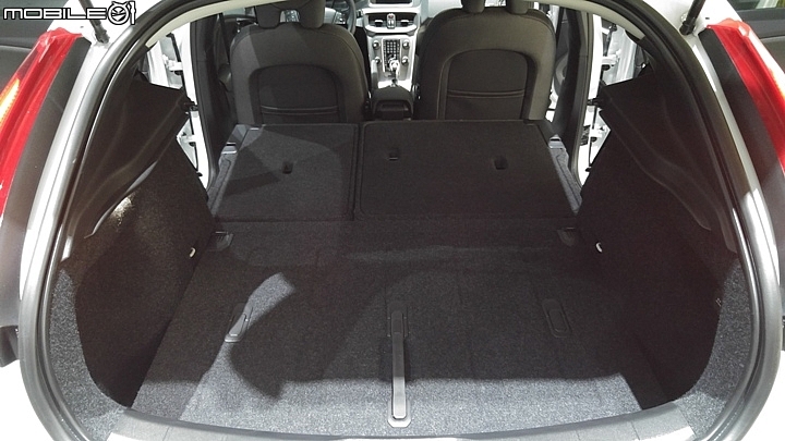 VOLVO V40 CC試駕體驗心得-VOLVO安全不分等級，試在必行試駕活動