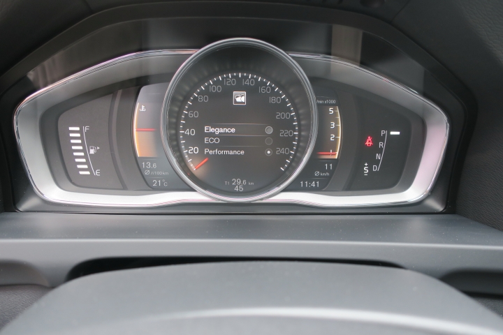 VOLVO 安全不分等級，試在必行之 跨界傳奇V60 Cross Country CSK不專業體驗分享 (圖多)