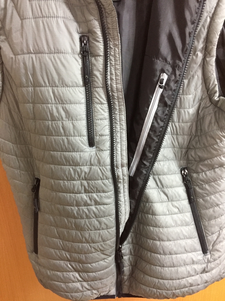 [開箱]台灣品牌的機能型外套 衣格服飾 CS-2 RAINSTORM防水外套/ UV-2高效保暖外套 加碼WG-2手套