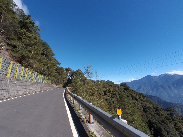 粉嶺族~台中直達大雪山聖誔賞楓團~142k