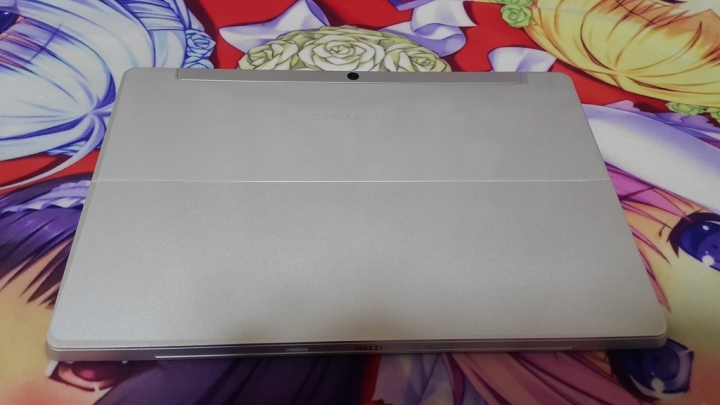 [開箱][拆禮物日]3526人民幣的大陸台電teclast X5 Pro +拆機改散熱