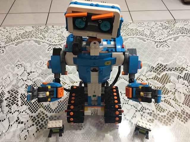 Lego Boost 17101 Creative Toolbox 簡易開箱
