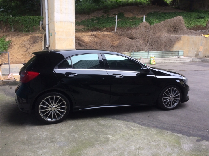 批著狼皮的羊,人生中的第一台車 BENZ A180 AMG  仿A250 AMG微開箱