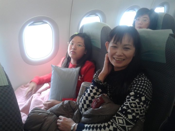 沖繩親子遊:那霸單軌捷運,,嘉手納,首里城,玉龍洞,那霸新都心