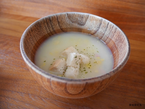 草莓季登場。限量晚來吃不到。日日咖啡。好「攝」文青必訪。永康|咖啡|早午餐|下午茶