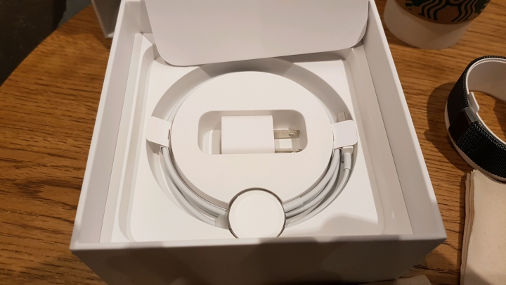 Apple Watch 3 LTE 黑色不鏽鋼版本 (日本購入＋開箱)