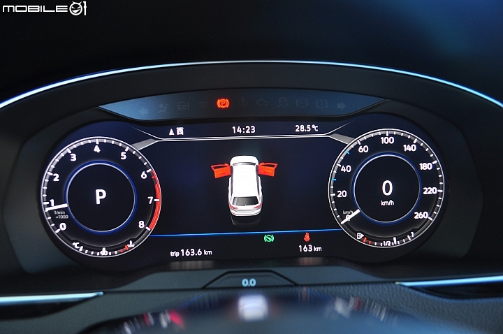 [AJ開箱]- 風雨過後，曙光乍現- Volkswagen  Passat  Variant  380TSI   R-Line  Performance
