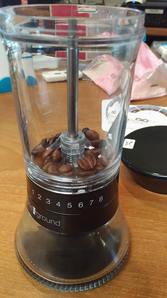【美國 Handground】精準手搖磨豆機 -- 開箱