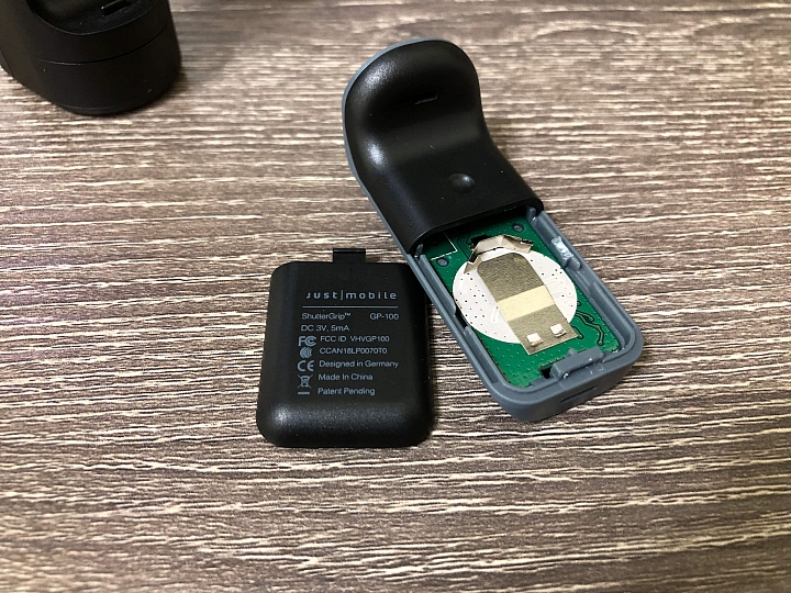 『小開箱分享』Just Mobile  ShutterGrip 手機拍照手把