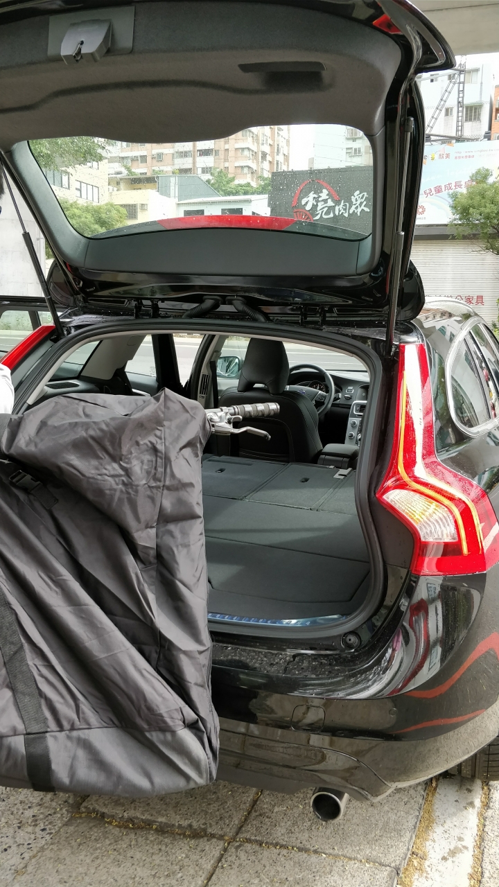 體驗 VOLVO 安全不分等級，試在必行，有機會獲得日月行館-湖畔極景雙人一泊多食住宿券！
